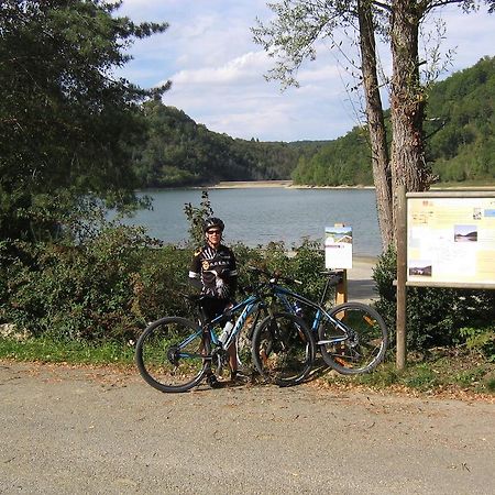 Bedbreakfastbikespyrenees Bed & Breakfast Loubieres Bagian luar foto
