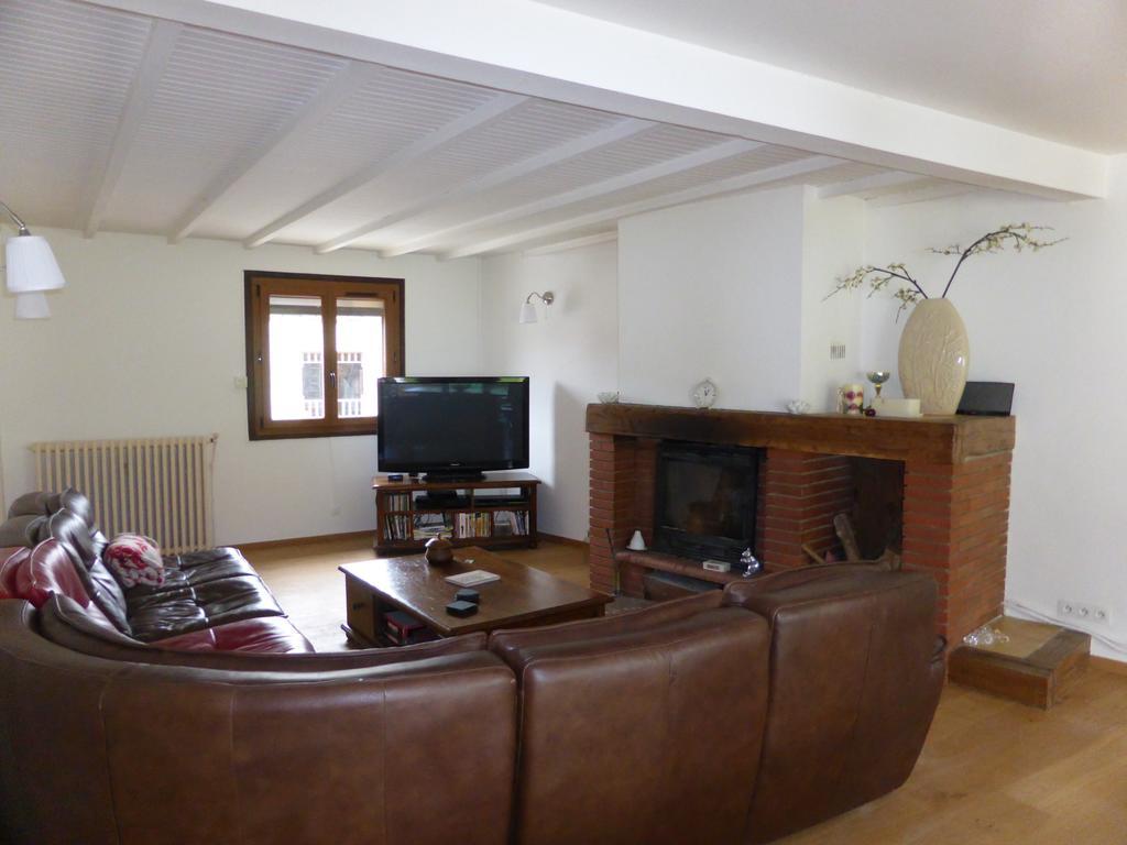 Bedbreakfastbikespyrenees Bed & Breakfast Loubieres Bagian luar foto