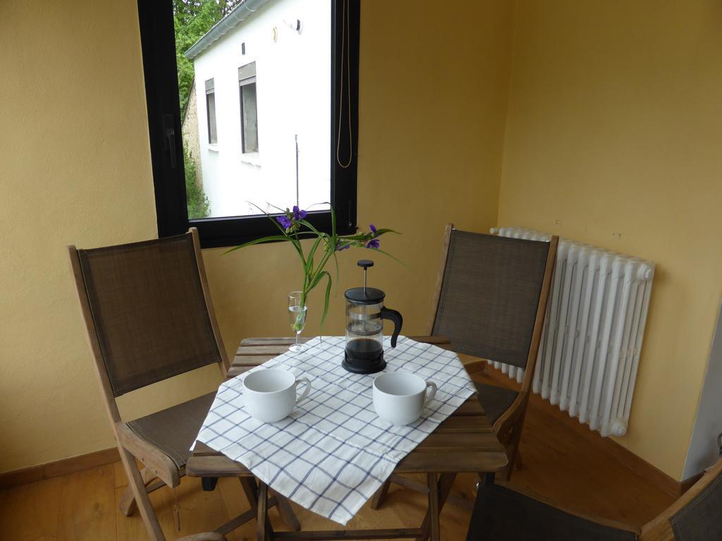 Bedbreakfastbikespyrenees Bed & Breakfast Loubieres Bagian luar foto