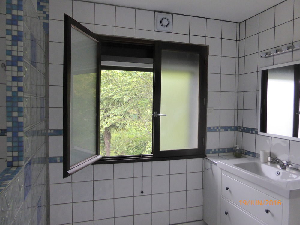 Bedbreakfastbikespyrenees Bed & Breakfast Loubieres Bagian luar foto